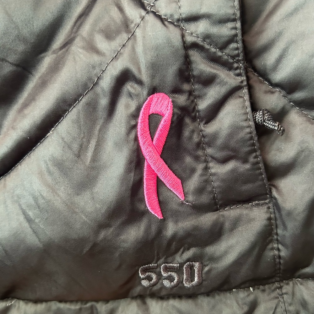 The North Face Black Puffer Vest - Picture 5 of 5
